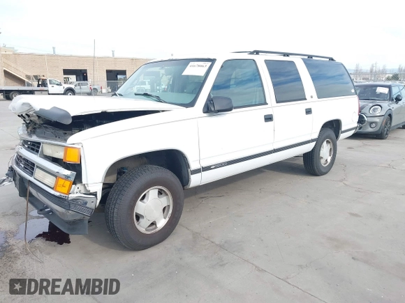 1997 Chevrolet Suburban with VIN 3GNFK16R9VG187426, listed as a IAAI auction lot 41678063 with 131,387 mi miles. Bid and sale history available at carsss.com. Image 17.
