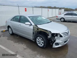 2011 Toyota Camry LE with VIN 4T4BF3EK0BR089343, listed as a IAAI auction lot 41988728 with 173,845 mi miles. Bid and sale history available at carsss.com. Image 1.