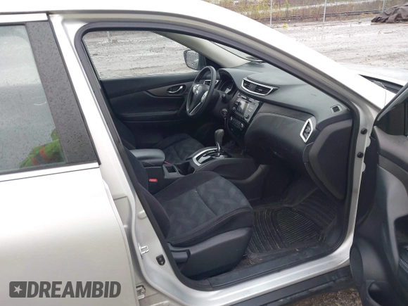 2014 Nissan Rogue SV with VIN 5N1AT2MV5EC776722, listed as a IAAI auction lot 42005088 with 107,723 mi miles. Bid and sale history available at carsss.com. Image 5.