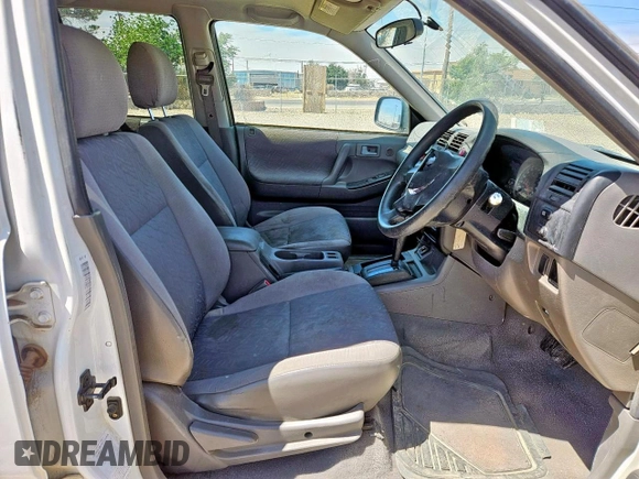 2004 Isuzu Rodeo S z VIN 4S2CK58W544313903, wystawiony jako Copart lot #57535585 z przebiegiem 121 385 mil mil oraz Tytuł czysty. Historia ofert i sprzedaży dostępna na DreamBid. Obrazek 5.