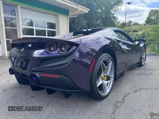 2022 Ferrari F8 с VIN ZFF93LMA1N0275100, выставлен на аукционе Copart как лот 87539545 с пробегом 3 660 миль миль и Списание • Salvage title. История ставок и продаж доступна на DreamBid. Изображение 4.