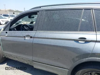 2023 Volkswagen Tiguan SE R-Line Black with VIN 3VV8B7AX3PM018096, listed as a IAAI auction lot 42174933 with 25,742 mi miles and . Bid and sale history available at DreamBid. Image 15.