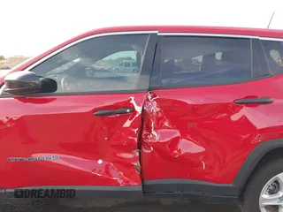 2024 Jeep Compass Sport с VIN 3C4NJDAN5RT575666, выставлен на аукционе IAAI как лот 41231859 с пробегом 17 068 миль миль и . История ставок и продаж доступна на DreamBid. Изображение 15.