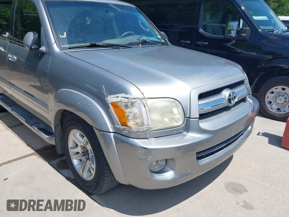 2006 Toyota Sequoia SR5 with VIN 5TDBT44AX6S260731, listed as a IAAI auction lot 42106200 with 223,927 mi miles and . Bid and sale history available at DreamBid. Image 6.