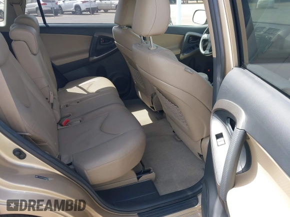 2010 Toyota RAV4 Limited z VIN JTMYK4DV0AD004537, wystawiony jako IAAI lot #40428467 z przebiegiem 77 589 mil mil oraz . Historia ofert i sprzedaży dostępna na DreamBid. Obrazek 8.