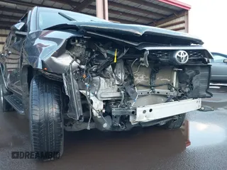 2018 Toyota 4Runner SR5 z VIN JTEZU5JR4J5184719, wystawiony jako IAAI lot #41689185 z przebiegiem 97 501 mil mil oraz . Historia ofert i sprzedaży dostępna na DreamBid. Obrazek 6.