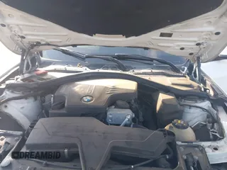 2015 BMW 3 Series 320i xDrive с VIN WBA3C3G55FNS75282, выставлен на аукционе IAAI как лот 41336850 с пробегом 120 856 миль миль и . История ставок и продаж доступна на DreamBid. Изображение 10.
