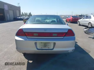 2000 Honda Accord EX z VIN 1HGCG2257YA010383, wystawiony jako IAAI lot #42278620 z przebiegiem 170 757 mil mil oraz . Historia ofert i sprzedaży dostępna na DreamBid. Obrazek 17.