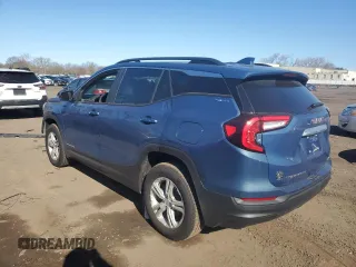 2024 GMC Terrain SLE with VIN 3GKALTEG8RL384990, listed as a Copart auction lot 52880765 with 5,621 mi miles and Salvage Title. Bid and sale history available at DreamBid. Image 2.
