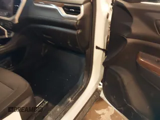 2022 GMC Acadia SLE z VIN 1GKKNRL41NZ130406, wystawiony jako IAAI lot #41471864 z przebiegiem 36 430 mil mil oraz . Historia ofert i sprzedaży dostępna na DreamBid. Obrazek 5.