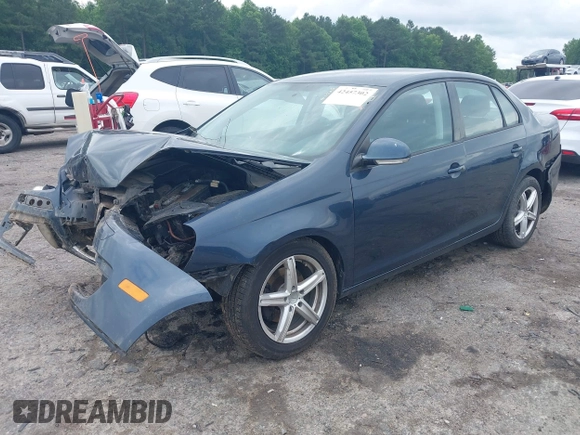 2008 Volkswagen Jetta S with VIN 3VWJM71K88M087847, listed as a IAAI auction lot 42457302 with 161,991 mi miles and . Bid and sale history available at DreamBid. Image 2.