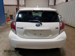 2016 Toyota Prius One with VIN JTDKDTB31G1123204, listed as a Copart auction lot 53493915 with 76,742 mi miles and Clean title. Bid and sale history available at DreamBid. Image 6.