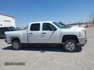 2014 Chevrolet Silverado 2500HD LT with VIN 1GC1CXCG5EF186765, listed as a IAAI auction lot 41906447 with 223,521 mi miles. Bid and sale history available at carsss.com. Image 13.