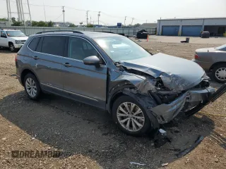 2018 Volkswagen Tiguan SEL with VIN 3VV3B7AXXJM125194, listed as a Copart auction lot 60120755 with 85,434 mi miles and Salvage title. Bid and sale history available at DreamBid. Image 4.