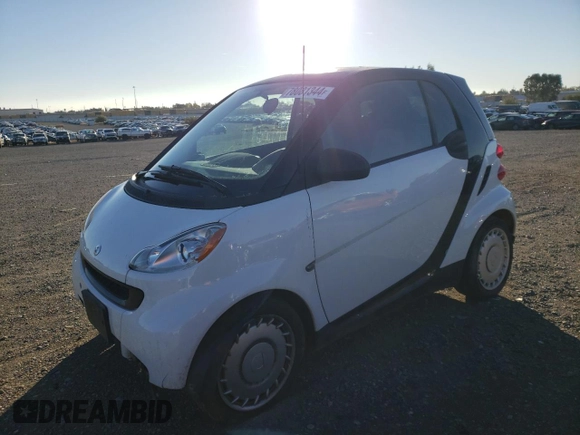 2011 Smart fortwo Pure z VIN WMEEJ3BA4BK473760, wystawiony jako Copart lot #78081344 z przebiegiem 75 966 mil mil oraz Szkoda całkowita • Salvage title. Historia ofert i sprzedaży dostępna na DreamBid. Obrazek 1.