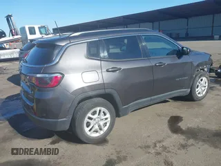 2021 Jeep Compass Sport с VIN 3C4NJCAB5MT572145, выставлен на аукционе IAAI как лот 41415198 с пробегом 27 186 миль миль и . История ставок и продаж доступна на DreamBid. Изображение 4.