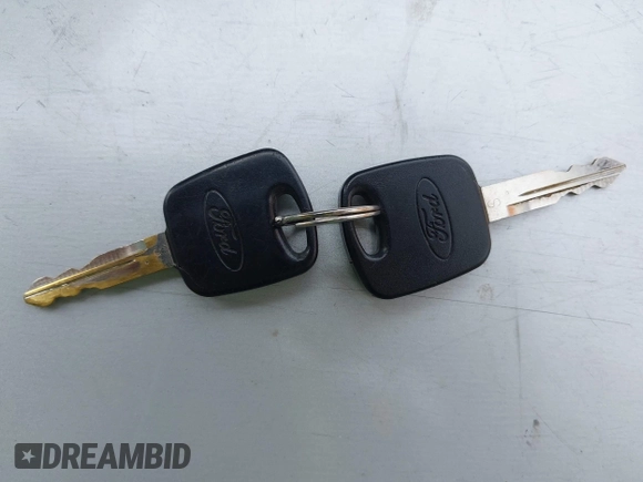 2004 Ford F-150 XL с VIN 2FTRF17W64CA84331, выставлен на аукционе IAAI как лот 42402056 с пробегом 271 831 миль миль и . История ставок и продаж доступна на DreamBid. Изображение 11.