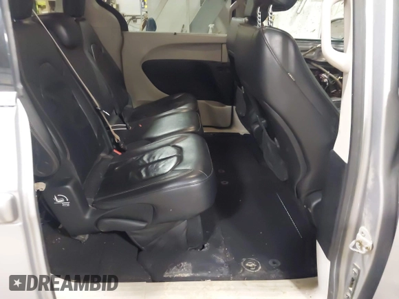2017 Chrysler Pacifica Touring L with VIN 2C4RC1BG7HR831320, listed as a IAAI auction lot 41805697 with 137,743 mi miles and . Bid and sale history available at DreamBid. Image 8.