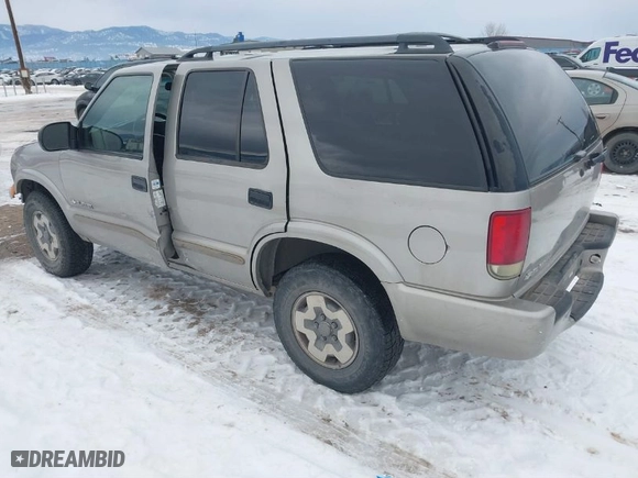 2004 Chevrolet Blazer LS with VIN 1GNDT13X74K145559, listed as a IAAI auction lot 41458843 with 156,824 mi miles. Bid and sale history available at carsss.com. Image 3.