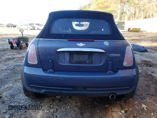 2005 MINI Convertible z VIN WMWRF334X5TF62385, wystawiony jako Copart lot #84635524 z przebiegiem 236 258 mil mil oraz Szkoda całkowita • Salvage title. Historia ofert i sprzedaży dostępna na DreamBid. Obrazek 6.