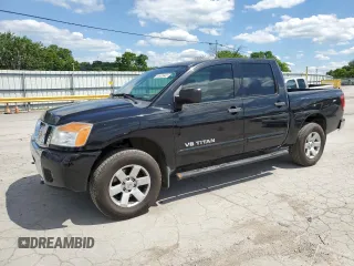 2011 Nissan Titan SV z VIN 1N6BA0EJ5BN326273, wystawiony jako Copart lot #55635945 z przebiegiem 197 731 mil mil oraz Czysty tytuł • Clean title. Historia ofert i sprzedaży dostępna na DreamBid. Obrazek 1.