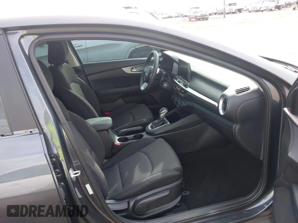 2024 Kia Forte LXS with VIN 3KPF24AD9RE709771, listed as a IAAI auction lot 41351206 with 8,009 mi miles and . Bid and sale history available at DreamBid. Image 5.