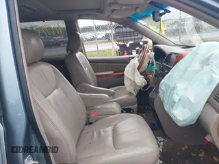 2008 Toyota Sienna XLE with VIN 5TDZK22C48S153784, listed as a IAAI auction lot 41971319 with 126,071 mi miles. Bid and sale history available at carsss.com. Image 5.