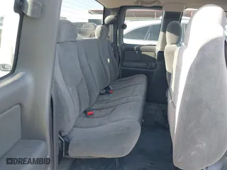 2003 Chevrolet Silverado 1500 LS with VIN 2GCEC19T231309266, listed as a IAAI auction lot 41304199 with 181,761 mi miles. Bid and sale history available at carsss.com. Image 8.