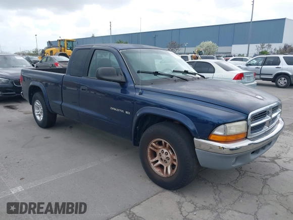 2001 Dodge Dakota with VIN 1B7GL22X41S247460, listed as a IAAI auction lot 41902565 with 189,887 mi miles. Bid and sale history available at carsss.com. Image 1.