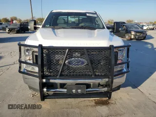 2022 Ford F-250 XL with VIN 1FT7W2A60NEE17110, listed as a Copart auction lot 83470904 with 28,106 mi miles and Salvage title. Bid and sale history available at DreamBid. Image 5.