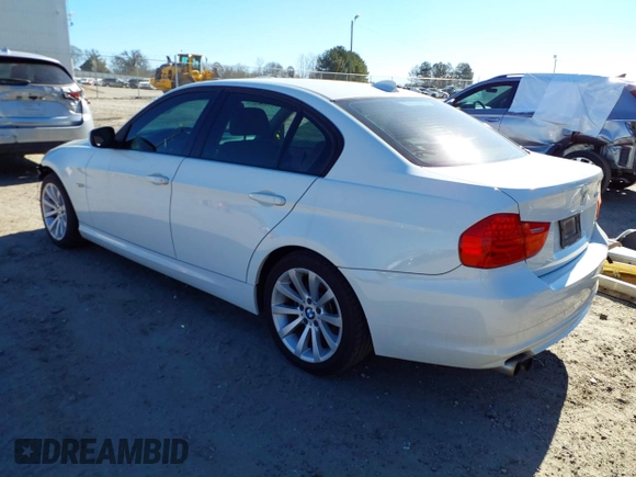 2011 BMW 3 Series 328i with VIN WBAPH7G52BNN07728, listed as a IAAI auction lot 41683017 with 140,889 mi miles. Bid and sale history available at carsss.com. Image 3.