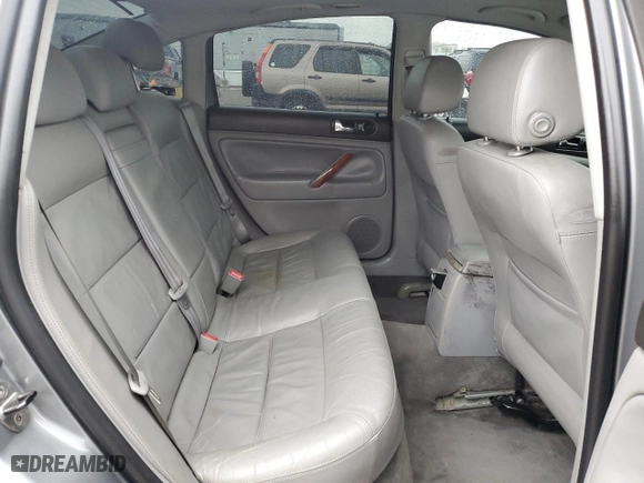 2003 Volkswagen Passat GLX with VIN WVWRH63B83P446795, listed as a Copart auction lot 81899474 with 167,828 mi miles and Salvage Title. Bid and sale history available at carsss.com. Image 10.