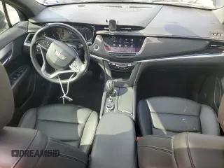 2021 Cadillac XT6 Luxury with VIN 1GYKPAR46MZ124270, listed as a Copart auction lot 44359615 with 149,820 mi miles and Clean title. Bid and sale history available at DreamBid. Image 8.