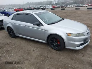 2008 Acura TL Type-S with VIN 19UUA76518A026625, listed as a IAAI auction lot 41901323 with 203,472 mi miles. Bid and sale history available at carsss.com. Image 1.