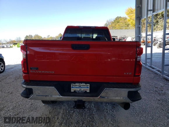 2022 Chevrolet Silverado 3500HD LTZ z VIN 1GC4YUEYXNF362812, wystawiony jako Copart lot #77538574 z przebiegiem 51 865 mil mil oraz Szkoda całkowita • Salvage title. Historia ofert i sprzedaży dostępna na DreamBid. Obrazek 6.