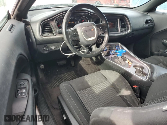 2017 Dodge Challenger R/T with VIN 2C3CDZBT4HH659353, listed as a Copart auction lot 88946825 with 120,496 mi miles and Salvage title. Bid and sale history available at DreamBid. Image 8.