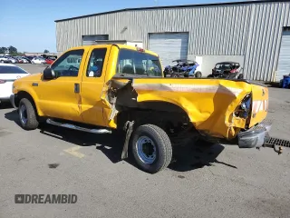 2002 Ford F-250 XL with VIN 1FTNX20L62EC53546, listed as a Copart auction lot 71931714 with 230,427 mi miles and Salvage title. Bid and sale history available at DreamBid. Image 2.