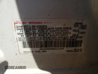 2011 Mitsubishi Outlander XLS z VIN JA4JS4AX4BU012496, wystawiony jako Copart lot #52871125 z przebiegiem 136 561 mil mil oraz Szkoda całkowita • Salvage title. Historia ofert i sprzedaży dostępna na DreamBid. Obrazek 13.