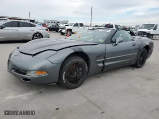 2003 Chevrolet Corvette with VIN 1G1YY22G635102761, listed as a Copart auction lot 89105805 with 0 mi miles and Salvage Title. Bid and sale history available at carsss.com. Image 1.