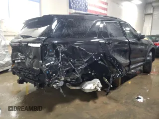 2025 Ford Explorer Active with VIN 1FMUK8DH4SGA36998, listed as a Copart auction lot 85252524 with 2,843 mi miles and Salvage Title. Bid and sale history available at carsss.com. Image 3.
