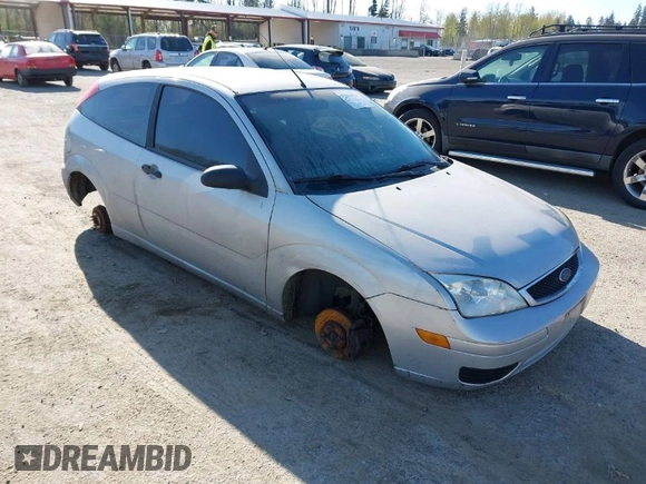 2007 Ford Focus S with VIN 1FAFP31N87W241707, listed as a IAAI auction lot 42019959 with Not Provided miles and . Bid and sale history available at carsss.com. Image 1.