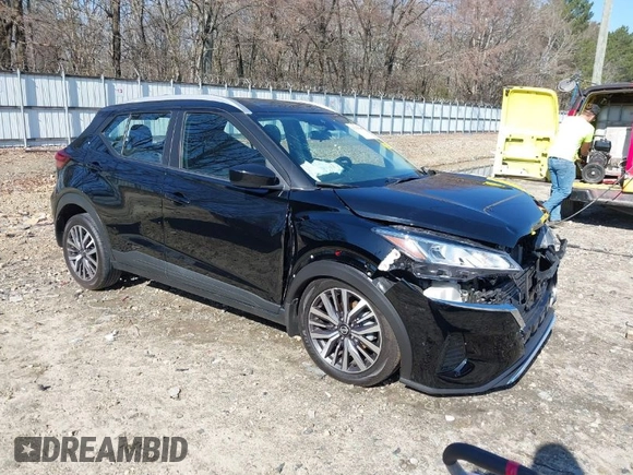 2021 Nissan Kicks SV with VIN 3N1CP5CV4ML497045, listed as a IAAI auction lot 41785445 with 75,768 mi miles. Bid and sale history available at carsss.com. Image 1.