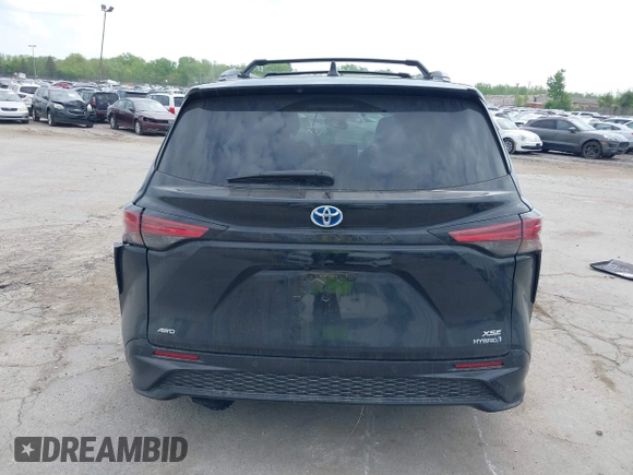 2023 Toyota Sienna XSE with VIN 5TDDSKFC5PS104449, listed as a IAAI auction lot 42270422 with 28,016 mi miles and . Bid and sale history available at DreamBid. Image 17.