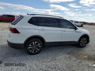 2023 Volkswagen Tiguan S with VIN 3VVRB7AX1PM054678, listed as a Copart auction lot 42378655 with 23,694 mi miles and Salvage title. Bid and sale history available at DreamBid. Image 3.