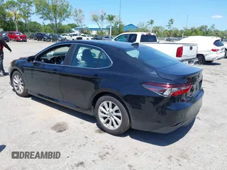 2023 Toyota Camry LE z VIN 4T1C11AK2PU120803, wystawiony jako IAAI lot #42060384 z przebiegiem 38 897 mil mil oraz . Historia ofert i sprzedaży dostępna na DreamBid. Obrazek 3.
