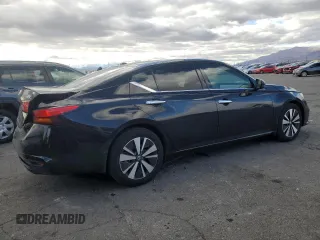 2019 Nissan Altima 2.5 SV with VIN 1N4BL4DV1KC210451, listed as a Copart auction lot 48364735 with 110,087 mi miles and Salvage Title. Bid and sale history available at carsss.com. Image 3.