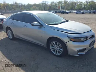 2018 Chevrolet Malibu LT z VIN 1G1ZD5ST7JF134270, wystawiony jako IAAI lot #42115049 z przebiegiem 90 602 mil mil oraz . Historia ofert i sprzedaży dostępna na DreamBid. Obrazek 1.