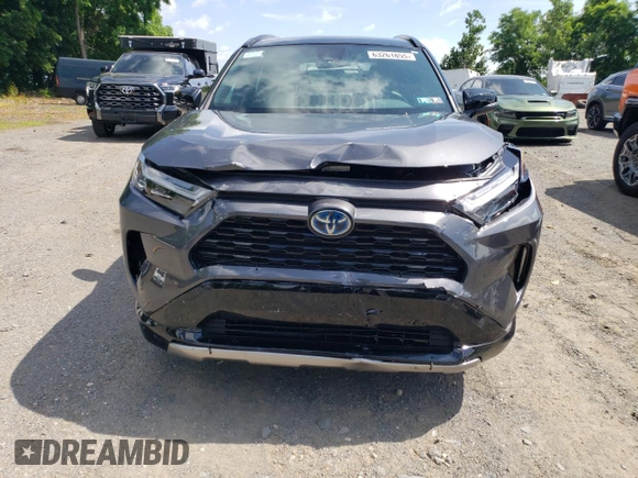 2024 Toyota RAV4 Hybrid XSE with VIN 2T3E6RFV5RW071652, listed as a Copart auction lot 63261855 with 16,112 mi miles and Clean title. Bid and sale history available at DreamBid. Image 5.