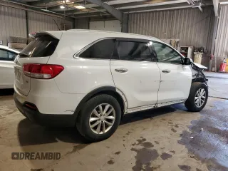 2017 Kia Sorento LX with VIN 5XYPGDA55HG292620, listed as a Copart auction lot 48360595 with 137,714 mi miles and Salvage Title. Bid and sale history available at carsss.com. Image 3.