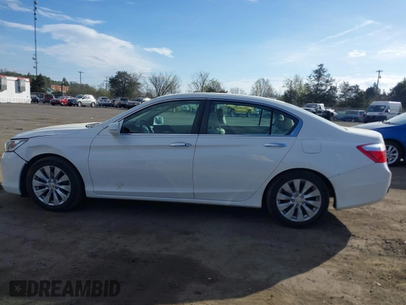 2014 Honda Accord EX-L with VIN 1HGCR2F82EA163330, listed as a IAAI auction lot 41920561 with 86,890 mi miles and . Bid and sale history available at carsss.com. Image 14.